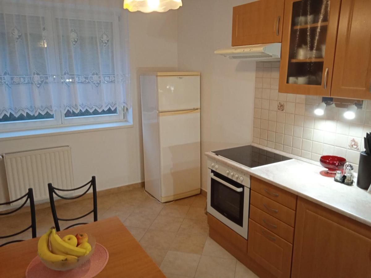 Family Apartment-csaladias Hangulat Győr