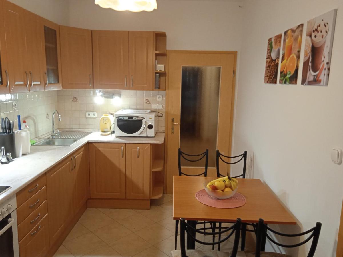 Family Apartment-csaladias Hangulat Apartment